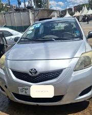 Toyota Yaris 2011 Off white for sale