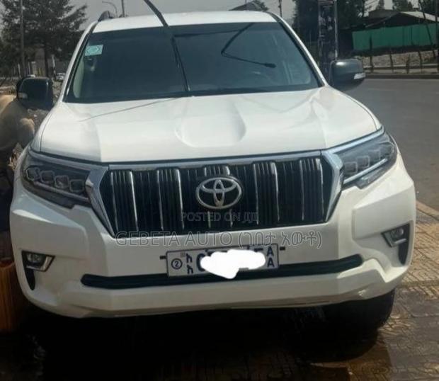 Toyota Land Cruiser 2018