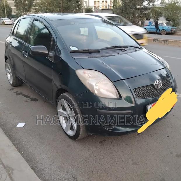 Toyota Yaris 2007 Brown
