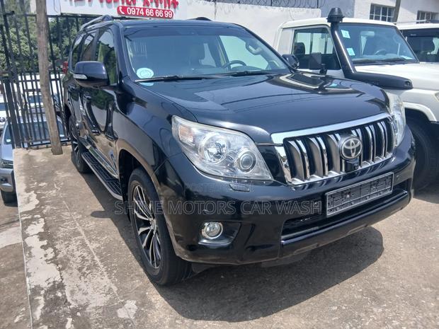 Toyota Land Cruiser 2013 Black