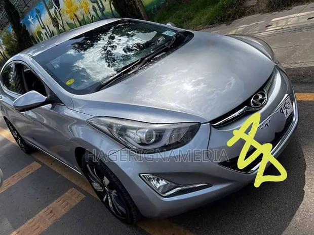 Hyundai Avante 2013 Silver