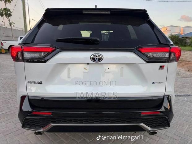 New Toyota RAV4 2025 White