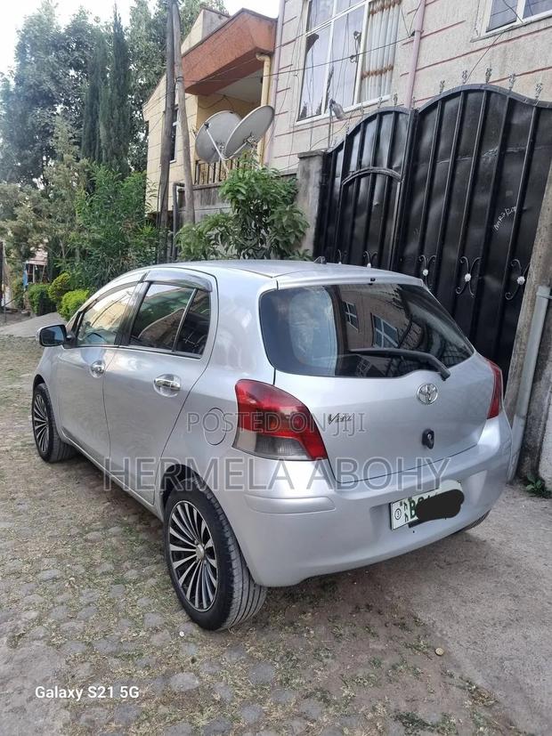 Toyota Yaris 2008 Silver
