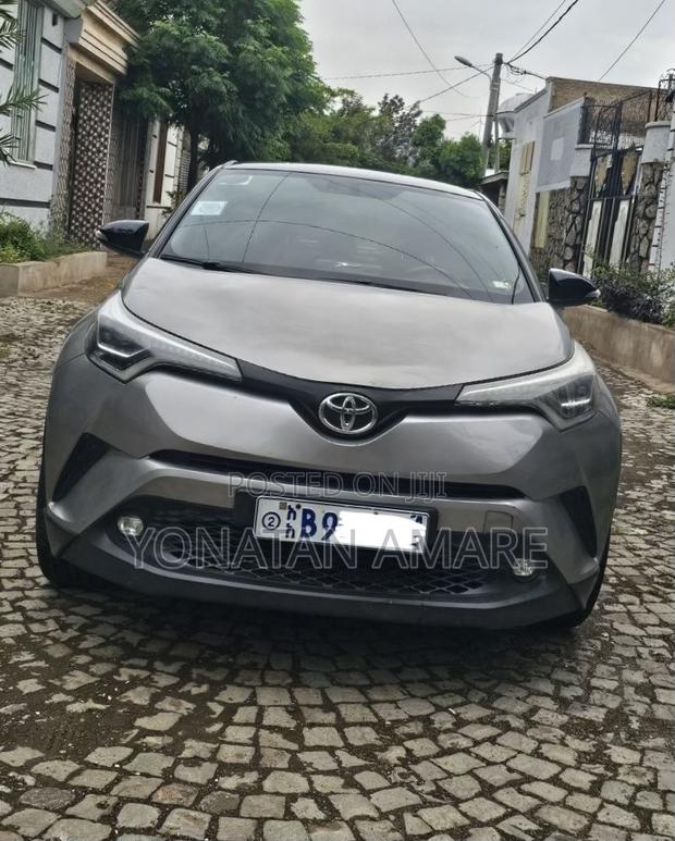 Toyota C-HR 2018 Gray