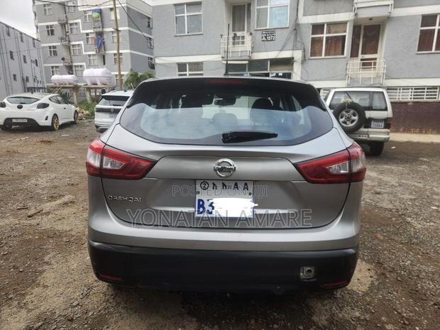 Nissan Qashqai 2016 Silver