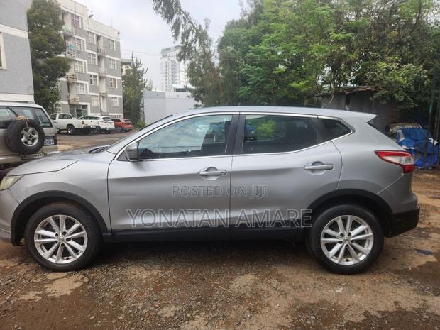 Nissan Qashqai 2016 Silver