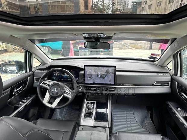 Mitsubishi Airtrek 135 kW FWD 2023 White