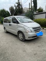 Hyundai H200 2010 Silver for sale