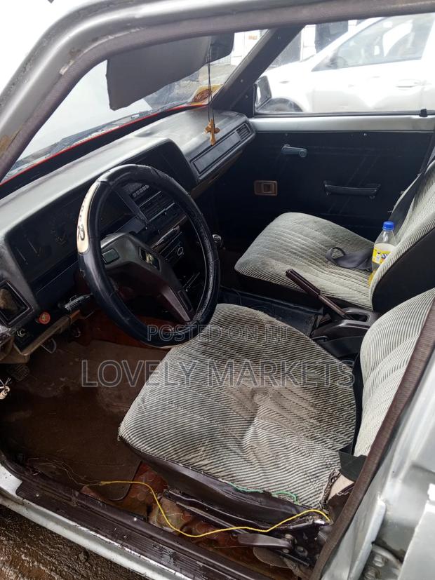 Toyota Avalon 1986 Silver