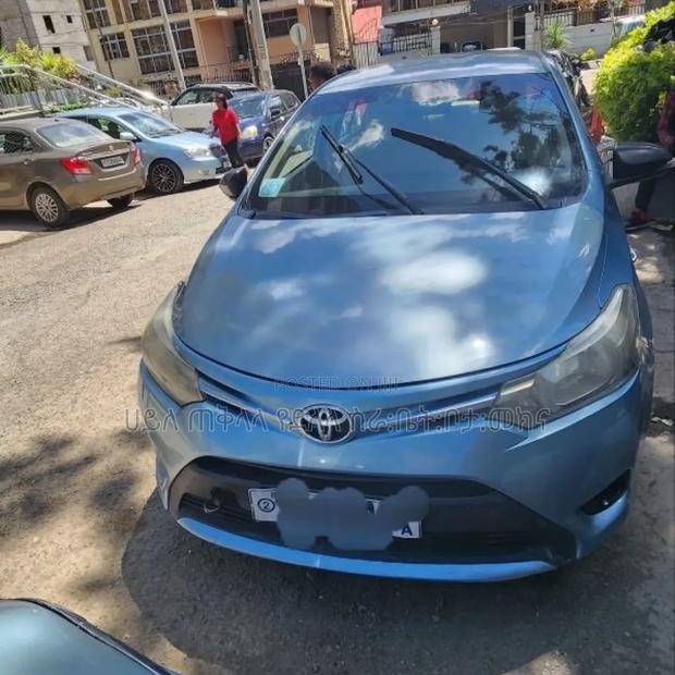 Toyota Yaris 2014 Blue