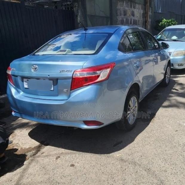 Toyota Yaris 2014 Blue