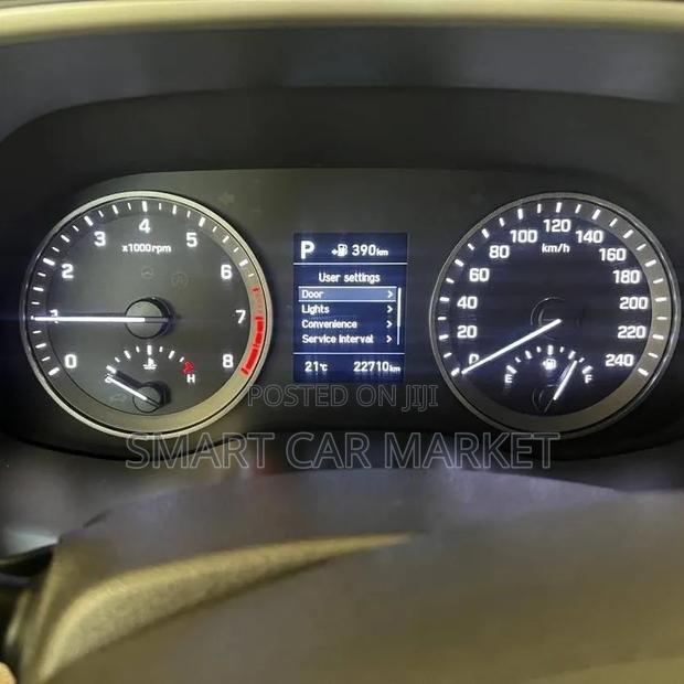 Hyundai Tucson 2018 Gold
