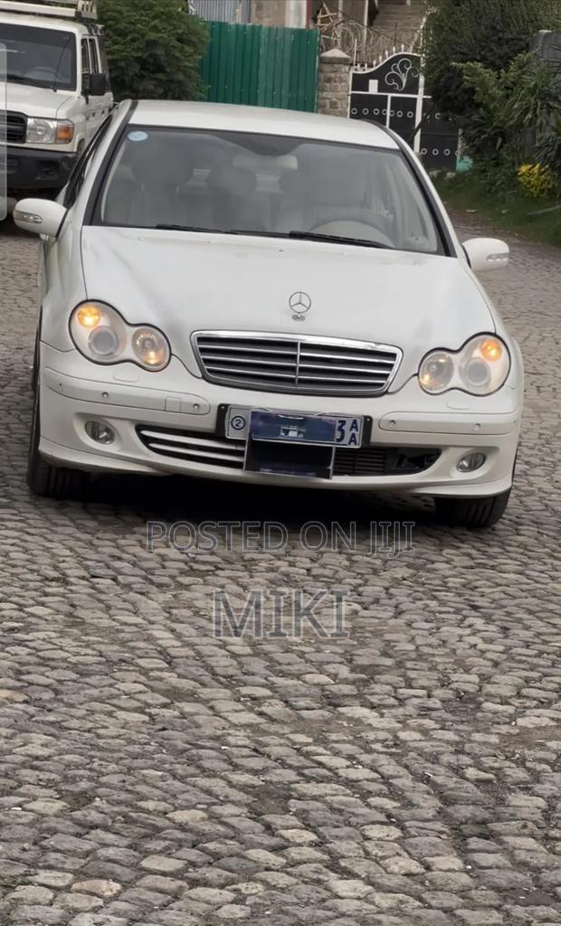 Mercedes-Benz C200 2004 White