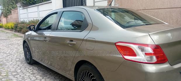 Peugeot 301 2015