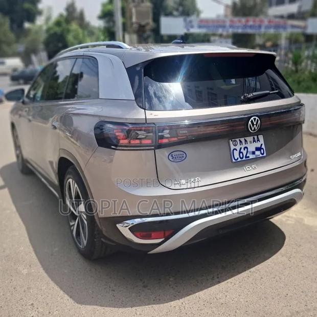 Volkswagen ID.6 2024