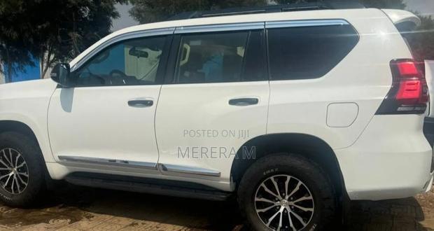 Toyota Land Cruiser 2018 White
