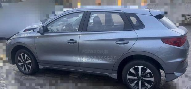 BYD E2 43 kWh 94 hp FWD 2025