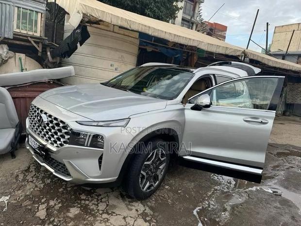 Hyundai Santa Fe Plug-In Hybrid 2023 Silver