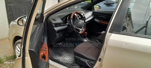 Toyota Yaris 2016