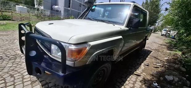 Toyota Land Cruiser 2019 White