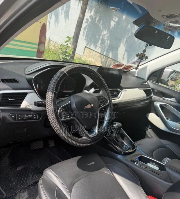 Chevrolet Captiva 2022 Gray