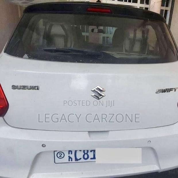 Suzuki Swift 2022 White