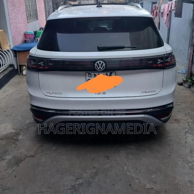 Volkswagen ID.6 2025 Ivory