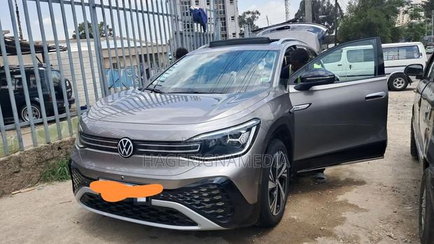 Volkswagen ID.6 2024 Ivory