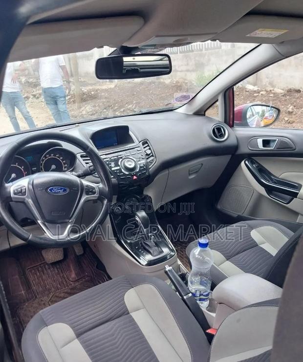 Ford Fiesta 2014 Red