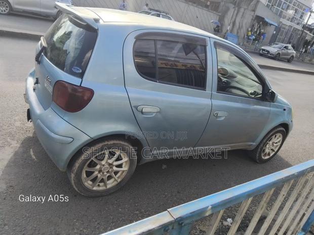 Toyota Vitz 2003