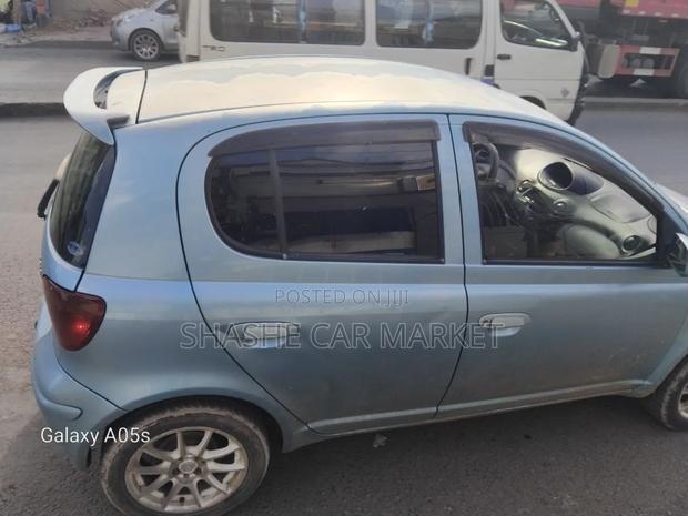 Toyota Vitz 2003