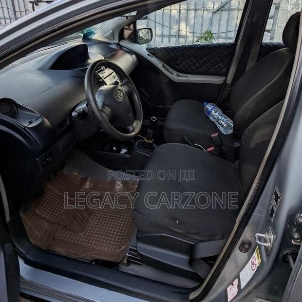 Toyota Yaris 2007 Silver