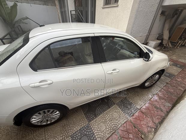 Suzuki Dzire 2022 White