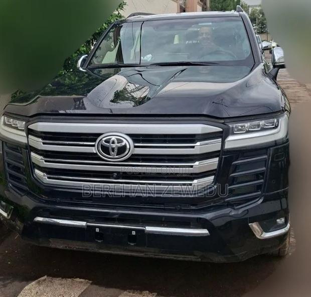 New Toyota Land Cruiser 2024 Black