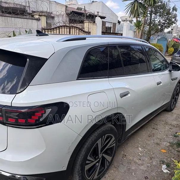 Volkswagen ID.6 2022 White