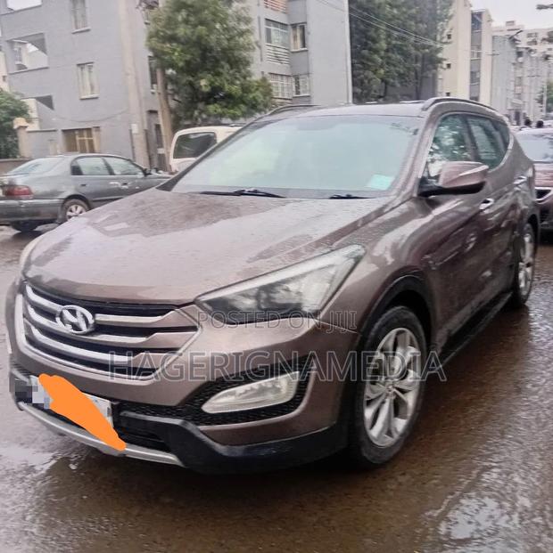 Hyundai Santa Fe 2013 Gray