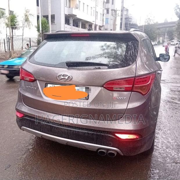 Hyundai Santa Fe 2013 Gray