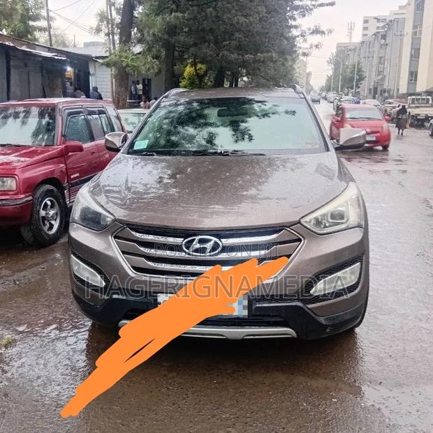 Hyundai Santa Fe 2013 Gray