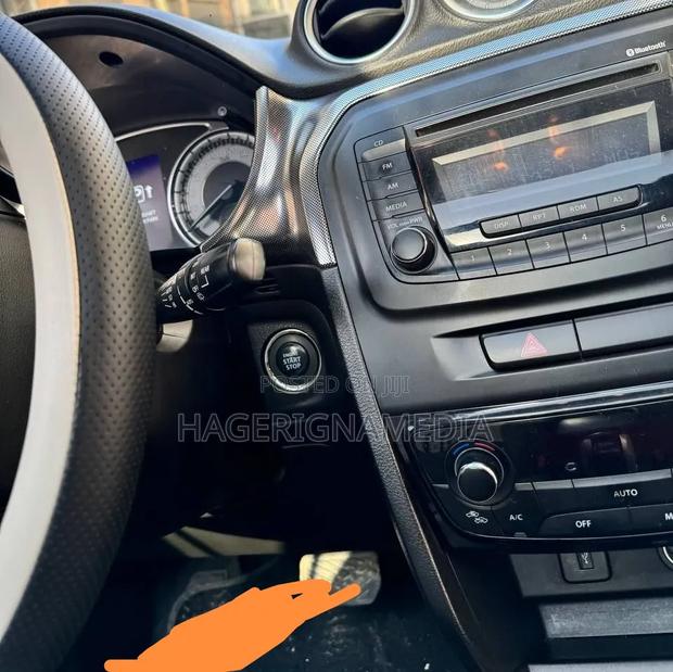 Suzuki Grand Vitara 2021 Silver