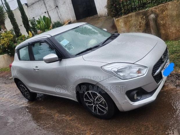 Suzuki Swift 2022 Teal