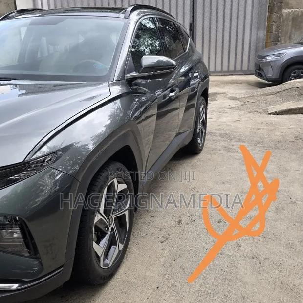 Hyundai Tucson 2022 Gray