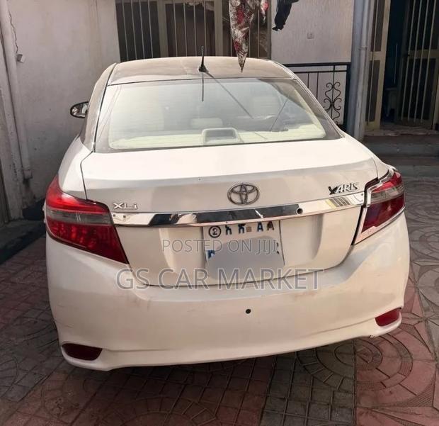 Toyota Yaris 2014 White