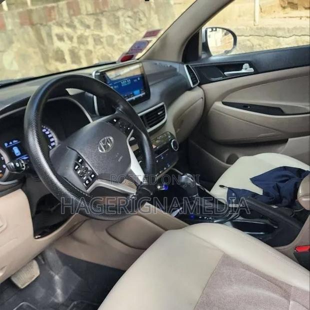 Mitsubishi Airtrek 135 kW FWD 2023 Ivory