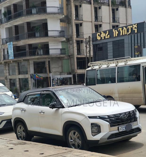 Hyundai Creta 2023 White