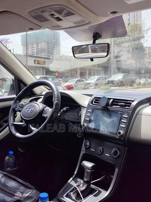 Hyundai Creta 2023 White