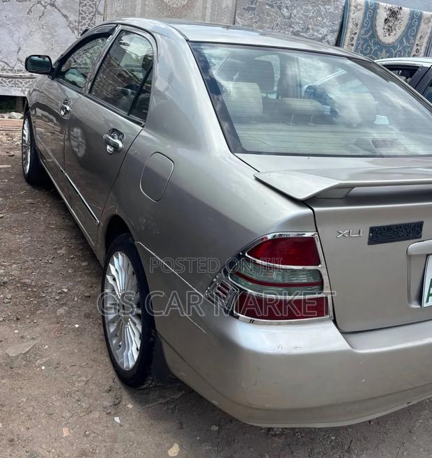 Toyota Corolla 2003 Silver