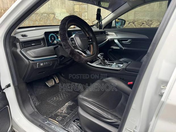 Jetour X70 Plus 2023 White