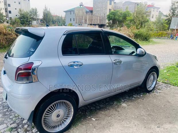 Toyota Yaris 1.0 VVT-i 2008 Silver