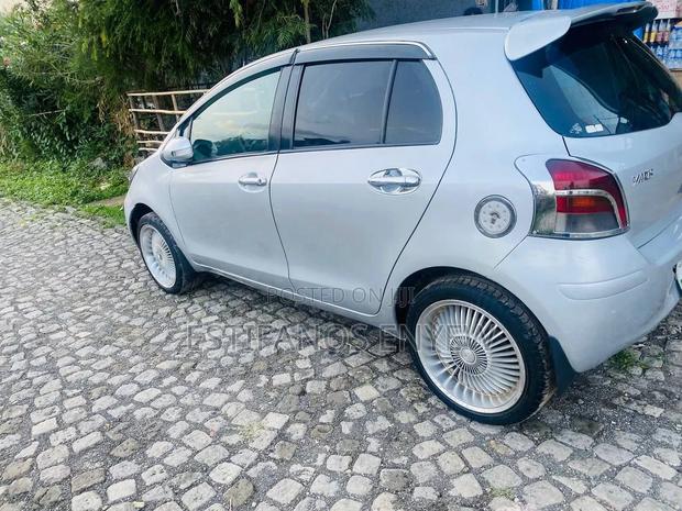 Toyota Yaris 1.0 VVT-i 2008 Silver