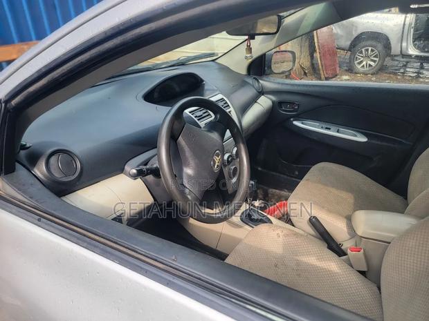Toyota Yaris 2007 Silver